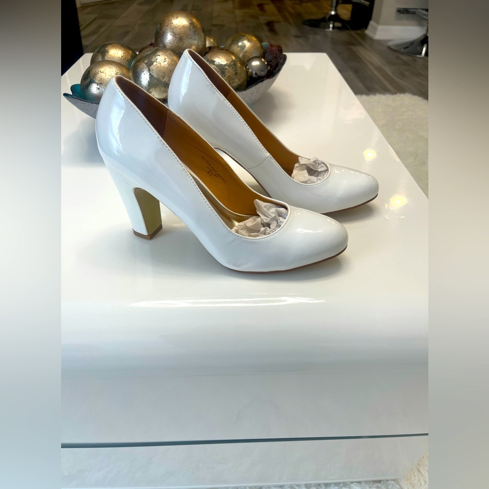 White Red Circle Heels